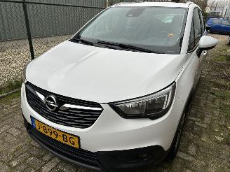 Voiture accidenté Opel Crossland X   1.2 Edition 2020/6