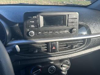 Kia Picanto 1.0 Comfortline picture 10