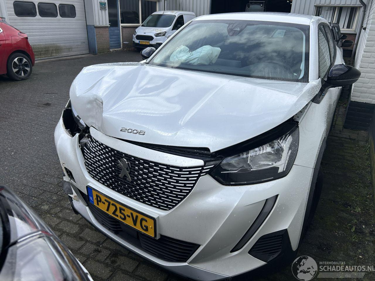 Peugeot e-2008 EV Active  50kWh