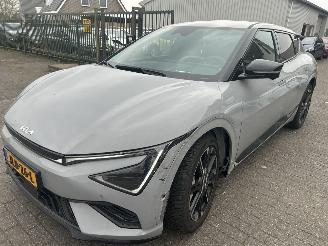 Coche accidentado Kia EV6 GT Line   ( Nieuwprijs 60250,00 ) 2025/11