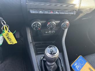 Renault Clio 1.0 TCe Equilibre  5 drs picture 8