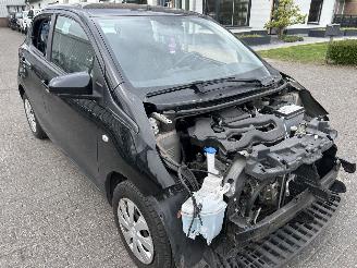 Peugeot 108 1.0 e-VTI  Access picture 3