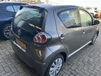 Toyota Aygo 1.0 VVT-I  Comfort  5 Drs -Airco picture 4