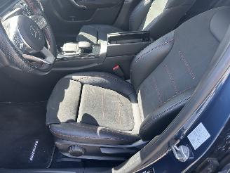 Mercedes A-klasse 250 E Sedan EQ power Automaat picture 9