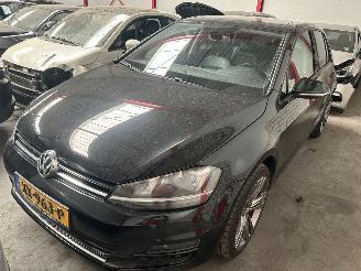 Schadeauto Volkswagen Golf 1.4 TSI  Automaat  5 Drs - Panoramadak ) 2015/6