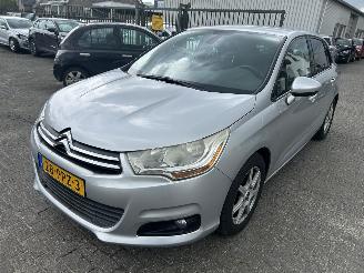 Voiture accidenté Citroën C4 1.6 VTI  Tendance  ( LPG G3 ) 2011/3