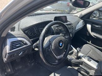 BMW 1-serie 116i   5 Drs picture 10