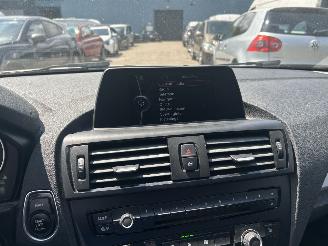 BMW 1-serie 116i   5 Drs picture 8