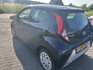Toyota Aygo 1.0 VVT-i  x-Play   ( Diefstal radio ) picture 6