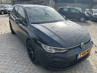 Volkswagen Golf 1.0 e TSI  Automaat  5 Drs picture 3