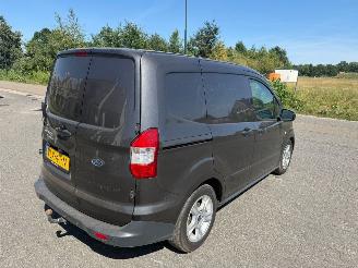 Ford Transit Courier Van 1.5 TDCI picture 2
