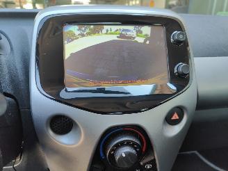 Toyota Aygo 1.0 VVT-i  X-Play Cruise picture 9