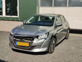 Damaged car Peugeot 208 EV Allure 50kWh 2020/1