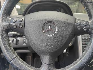 Mercedes A-klasse 160  Avantgarde Automaat Pano picture 13
