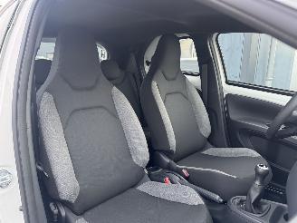 Toyota Aygo Aygo (X) 1.0-l-VVT-i Play Klima Carplay 5 Turig picture 15