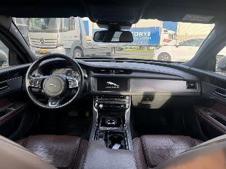 Jaguar XF 2.0 D AUTOMATIK R-SPORT BLACK LEDER NAVI KLIMA VOLL picture 13