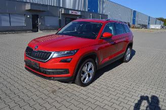Schadeauto Skoda Kodiaq 1.5 TSI DSG STYLE EDITION PANORAMA LED 7 SITZE 2019/3
