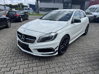Vaurioauto  passenger cars Mercedes A-klasse A180 AUTOMATIK AMG PAKET KLIMA XENON 2013/3
