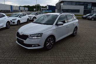 Unfallwagen Skoda Fabia 1.0 70 KW Kombi Ambition Klima 2021/6