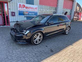 Vaurioauto  passenger cars Audi A3 SPORTBACK 1.6 TDI 2013/9