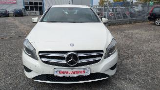Mercedes A-klasse 180d 7G-DCT picture 2