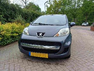 Peugeot 107 1.0-12V XR 5drs airco picture 17