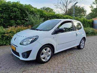 Schadeauto Renault Twingo 1.2-16V Dynamique 2011/5
