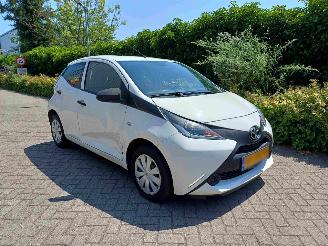 Avarii autoturisme Toyota Aygo 1.0 VVT-i x-fun 5drs airco 2017/11