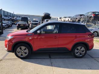 krockskadad bil auto Suzuki Vitara Hybrid 1.4i 95kW 2021/6