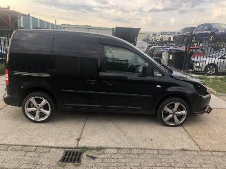 krockskadad bil bedrijf Volkswagen Caddy 16tdi 75kW E5 2012/4