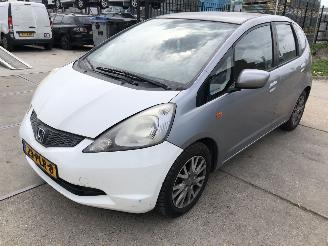 Honda Jazz 12i Vtec Airco picture 2