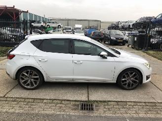 Voiture accidenté Seat Leon 14tsi 92kW E6 FR uitvoering 2015/10