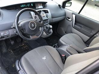 Renault Scenic 16i 16v picture 6