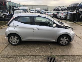  Toyota Aygo 1.0 vvti X-PLAY 2015/11