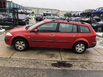 uszkodzony samochody osobowe Renault Mégane 16i 16v Combi 2008/10