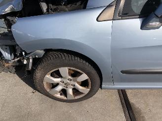 Peugeot 308 16hdi 68kW E5 5drs picture 16