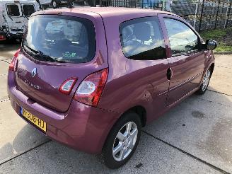 Renault Twingo 12i 16v Airco picture 5
