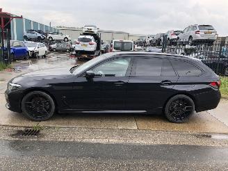 skadebil auto BMW 5-serie 520i Touring M Pakket 2024/7