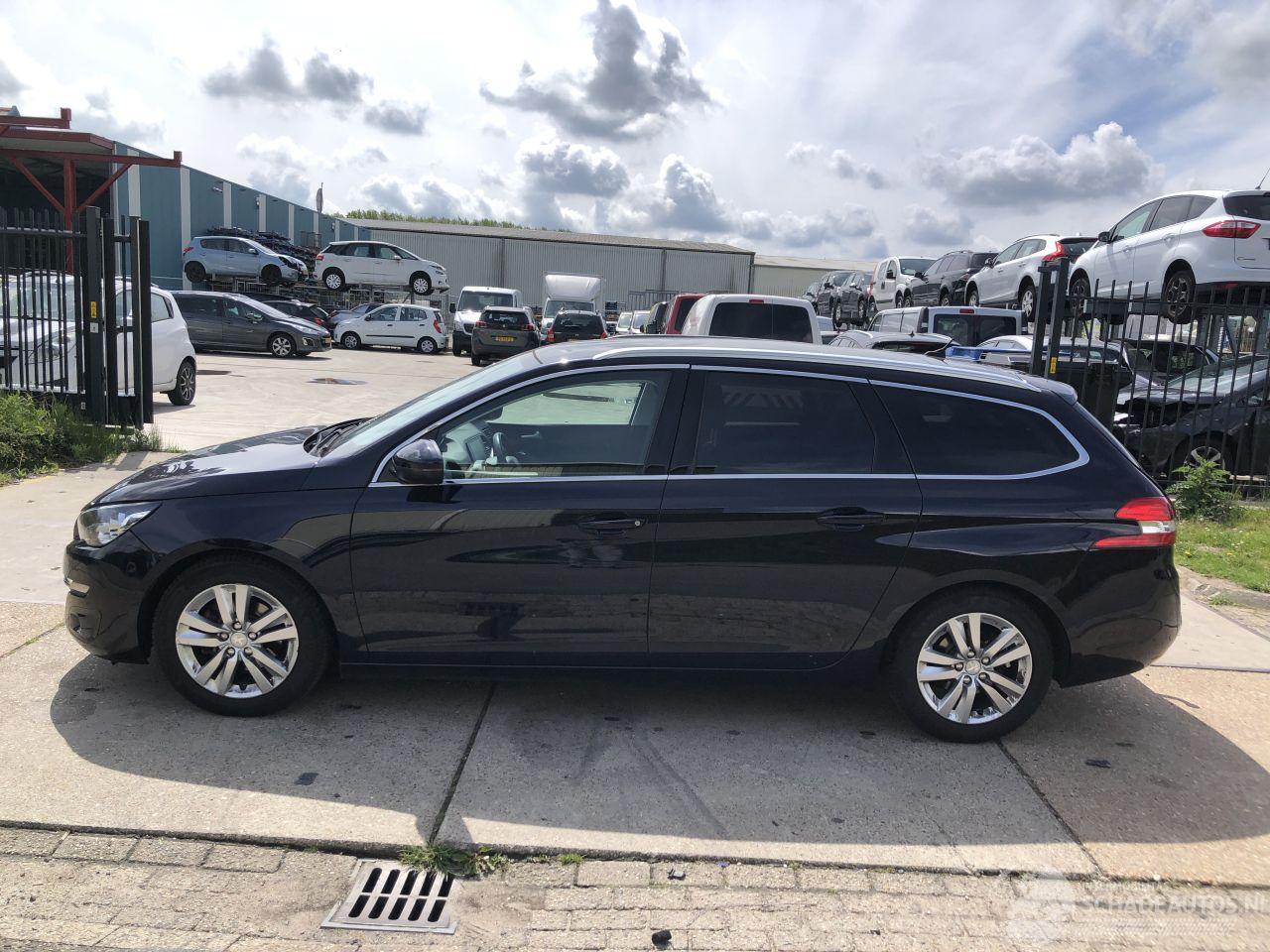 Peugeot 308 1.6HDI 88kW E5 AIRCO, NAV, Pano,