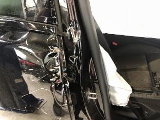 Peugeot 408 1.6 Plug in Hybrid 180 Allure Pack picture 20