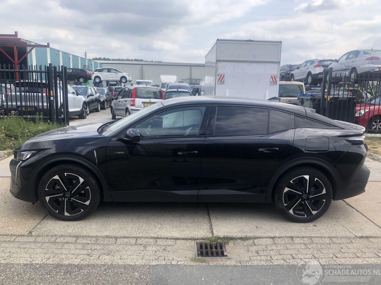 Peugeot 408 1.6 Plug in Hybrid 180 Allure Pack