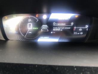 Peugeot 408 1.6 Plug in Hybrid 180 Allure Pack picture 7