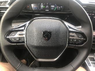 Peugeot 408 1.6 Plug in Hybrid 180 Allure Pack picture 13