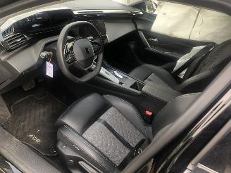 Peugeot 408 1.6 Plug in Hybrid 180 Allure Pack picture 6