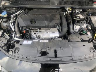 Peugeot 408 1.6 Plug in Hybrid 180 Allure Pack picture 21