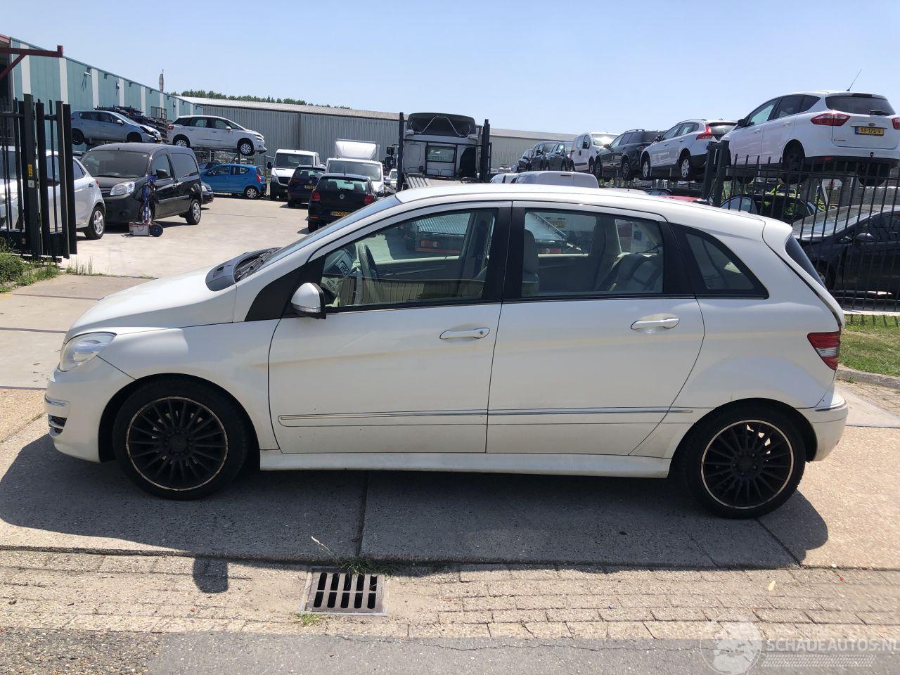 Mercedes B-klasse 200 Turbo 142kW Automaat