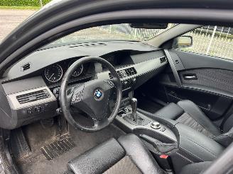 BMW 5-serie 525i automaat picture 9