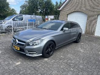 krockskadad bil auto Mercedes CLS 350 cgi Weinig km !! 2012/9
