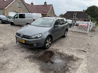 uszkodzony samochody osobowe Volkswagen Golf  2012/3