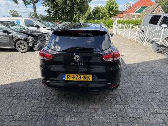 Renault Clio Luxe uitvoering !! Weinig km !! picture 5